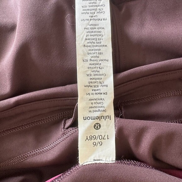 Lululemon Size 6 Wake and Train Tight Leggings - Picture 9 of 10